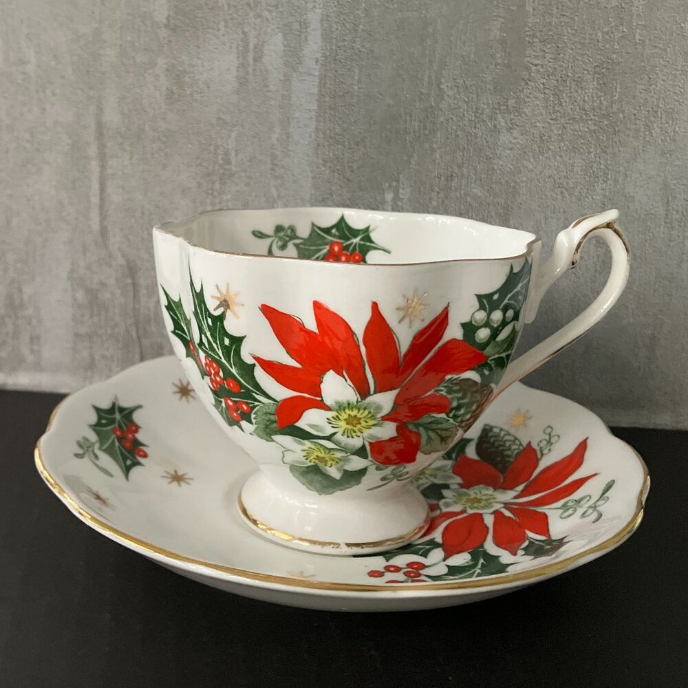 "Noel" fine bone China England teacup and saucer